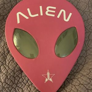 Alien Palette - Jeffree Star // Used